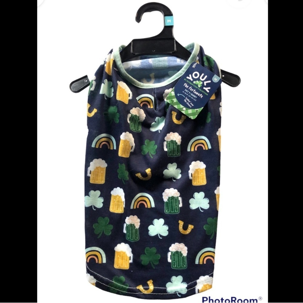 NWT The “fortunate” St Patrick’s Day Dog Tee M